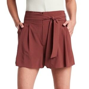 NWT Athleta Skyline Short II